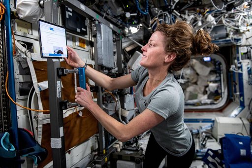 iss070e000501