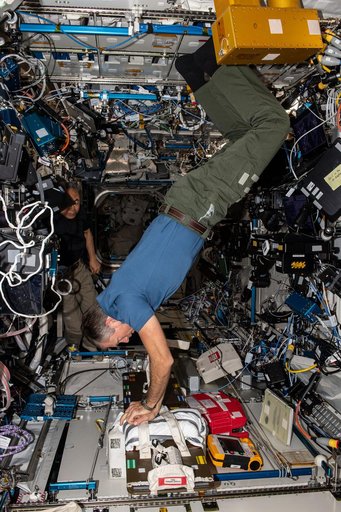 iss070e002210