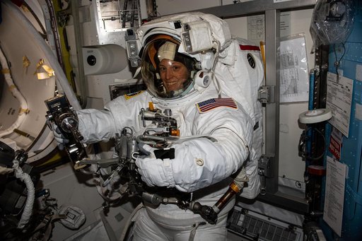 iss070e002889