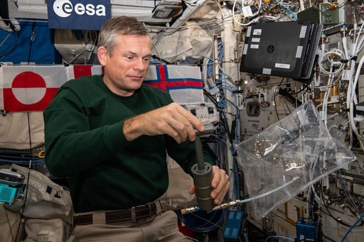 iss070e003131