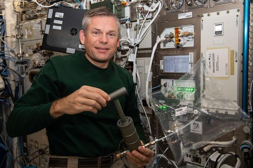 iss070e003139_alt