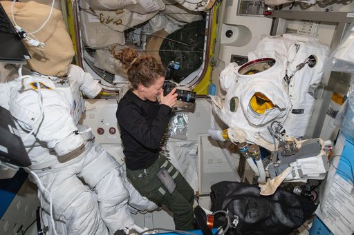iss070e123815