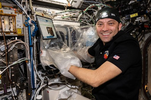 iss071e006125