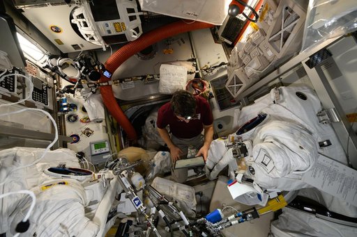 EMU Cooling Loop Maintenance