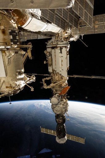 iss071e045543