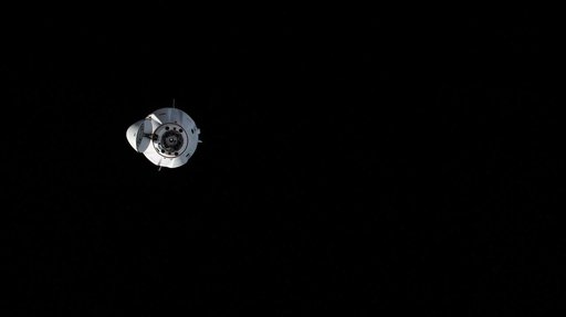 iss071e047962