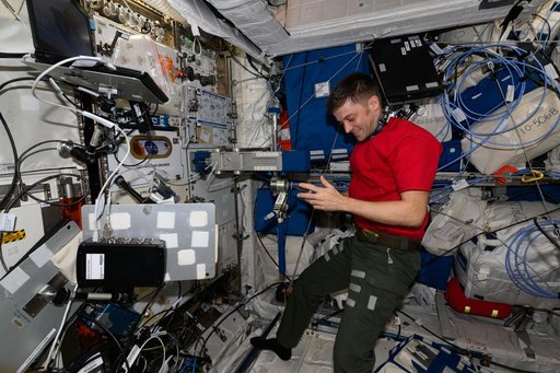 iss071e113128