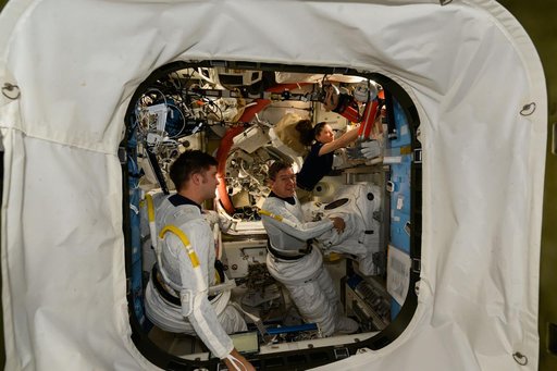Barratt and Dominick EMU On-Orbit Fit Check