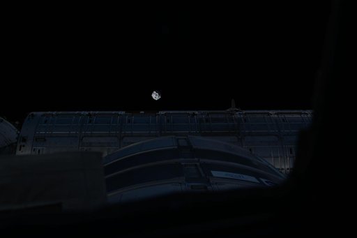 iss071e178813