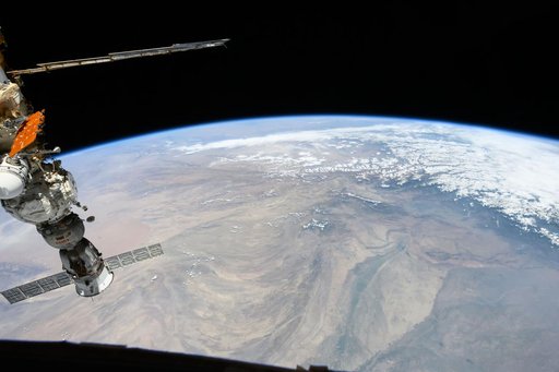 iss071e207474