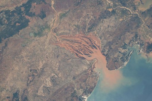 The Mozambique Channel Flows Inland to the Bombetoka Bay