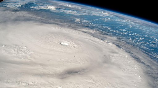 iss071e255422