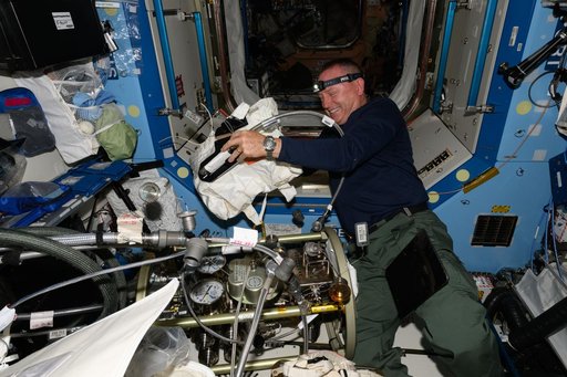 iss071e294934