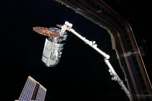 iss071e339650