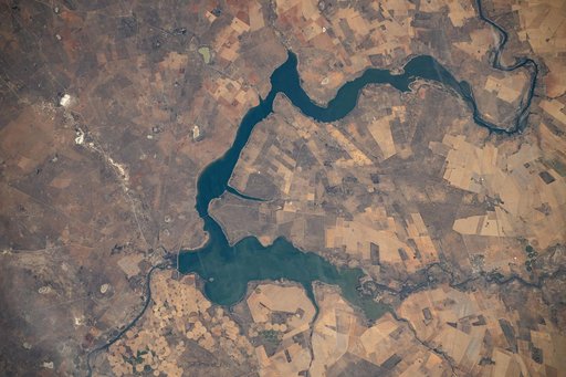 iss071e378422