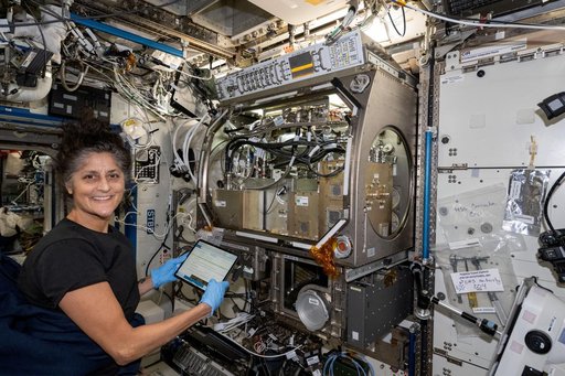 iss071e485839