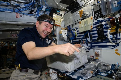 iss071e547719