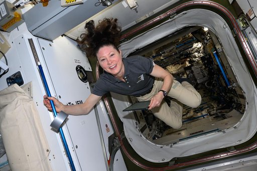 iss071e547724