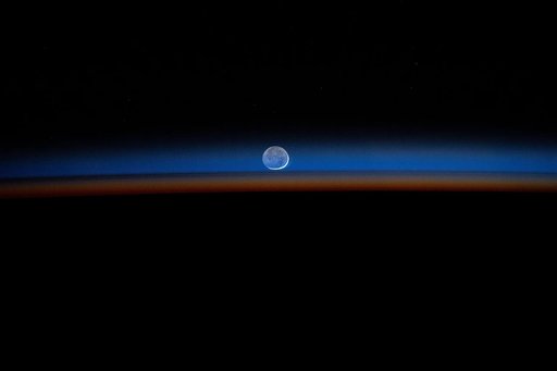 iss071e609065