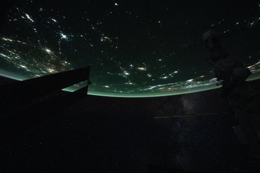 iss071e611938