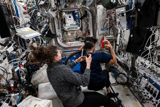 iss071e665837