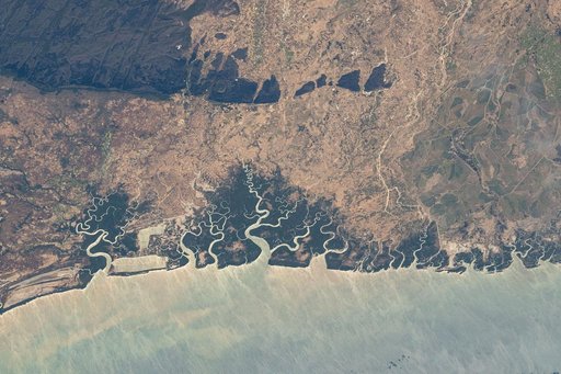 iss071e673801