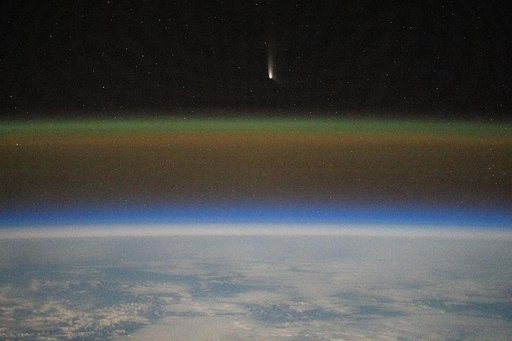 iss071e676482