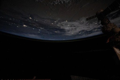 iss071e696053