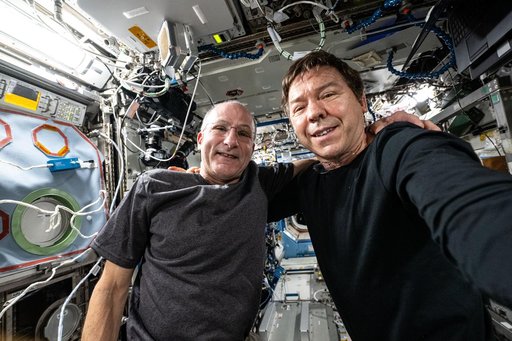 NASA astronauts Don Pettit and Mike Barratt