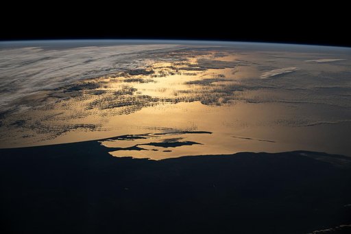 Western Australia's silhouetted coastline on the coast of the Indian Ocean