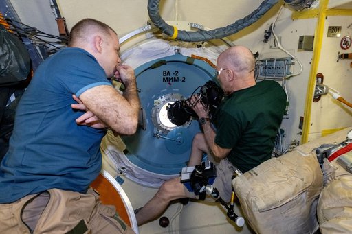 Expedition 72 Flight Engineers Don Pettit and Ivan Vagner