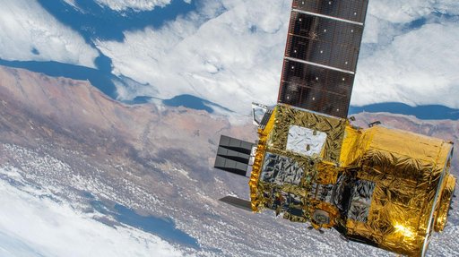 The new HTV-X1 approaches the International Space Station