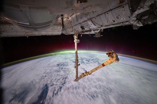 The aurora australis crowns Earth’s atmosphere above the Indian Ocean