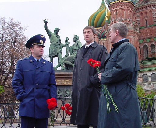 Various views of Expedition One crewmembers in Russia