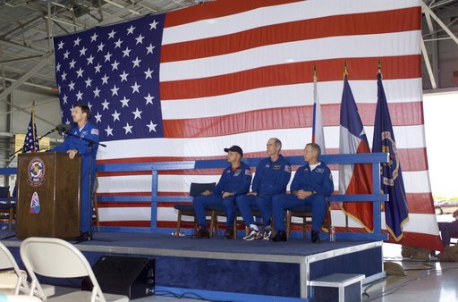 STS-105 Expedition 2 Return