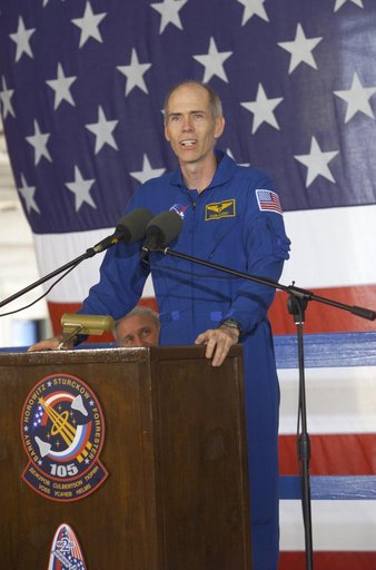STS-105 Expedition 2 Return