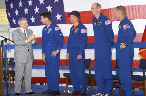 STS-105 Expedition 2 Return