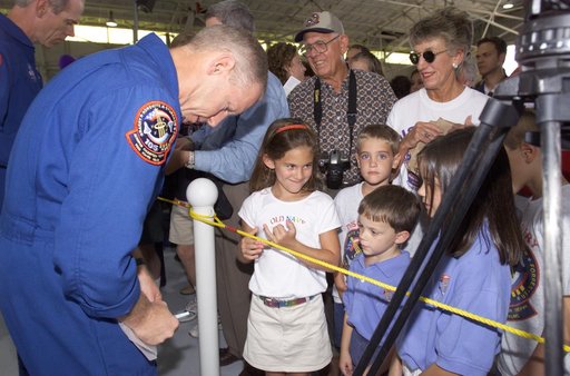 STS-105 Expedition 2 Return