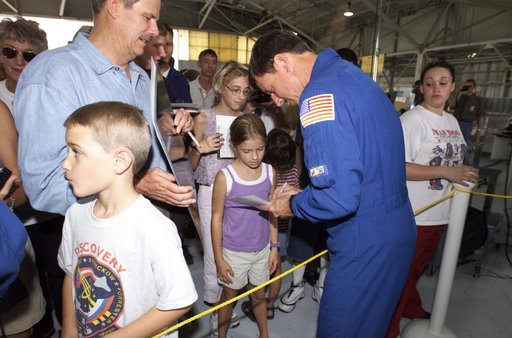 STS-105 Expedition 2 Return