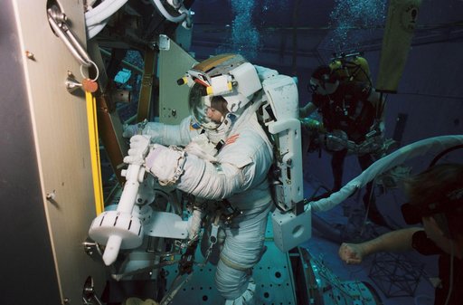 jsc2002-00507