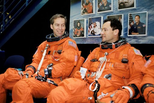 Preflight Coverage of the STS-113 and Expedition 6 Bailout Training