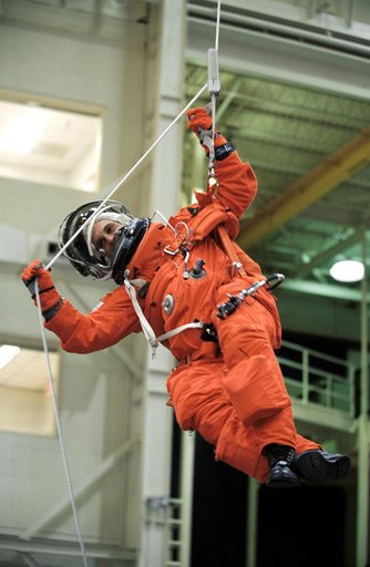 STS-112 Preflight Emergency Egress Training