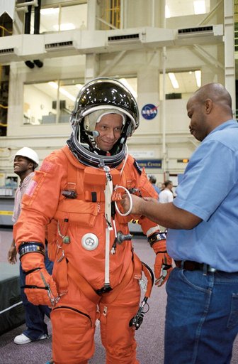 Preflight Coverage of the STS-112 and  Expedition 8 Crew during Egress Training