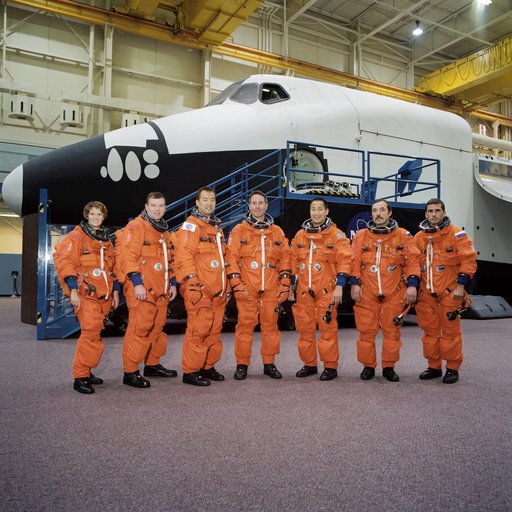 Preflight coverage of STS-114 & Expedition 7 Crews, Emergency Egress Training