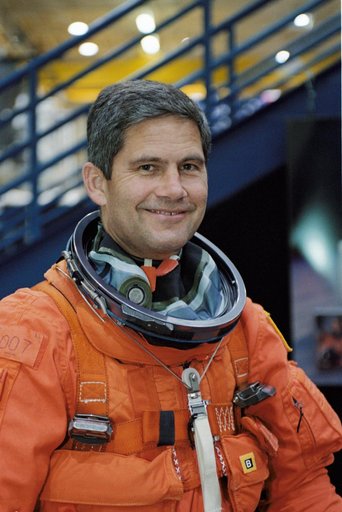 Preflight coverage of STS-113 & Expedition Six during PRL ingress training