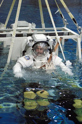 Preflight Extravehicular Activity Training for STS-114 at the Neutral Buoyancy Lab
