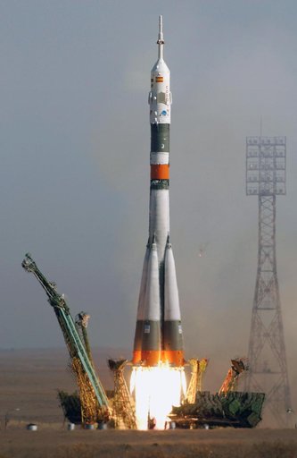 Expedition 8 Soyuz TMA-3 launch from Baikonur Cosmodrome
