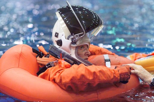 STS-114 Water Survival Training at the NBL