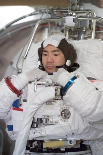 Documentation of STS-114 crew member Soichi Noguchi in SSATA Chamber
