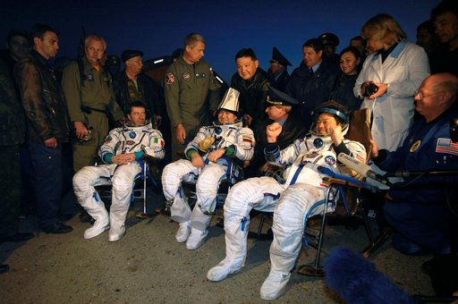 Expedition 10 Postflight images